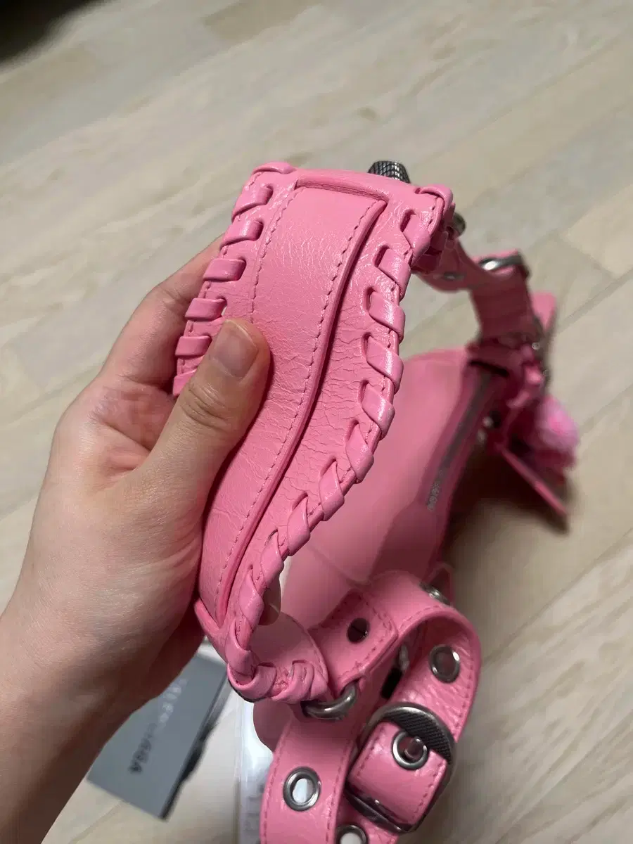 thumbnail-5